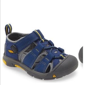 Navy keens for toddler
